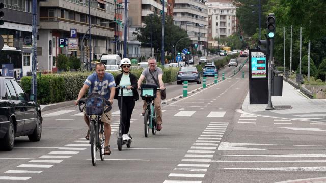 Imagen del carril bici de Isabel la Católica, en Valladolid.