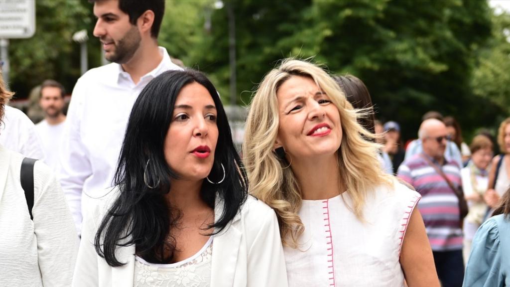 Idoia Villanueva, Yolanda Díaz y Ione Belarra, en Pamplona.