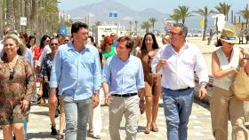 Macarena Montesinos, Luis Barcala, Jose Luis Martínez-Almeida y Toni Pérez, en Playa de San Juan.