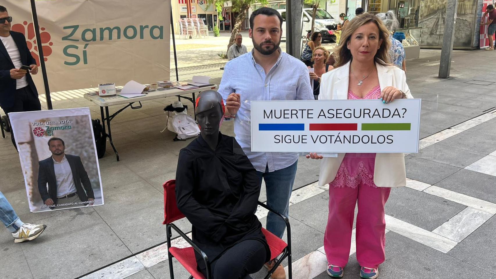 Los candidatos al Congreso y Senado por Zamora Sí, en una acción reivindicativa