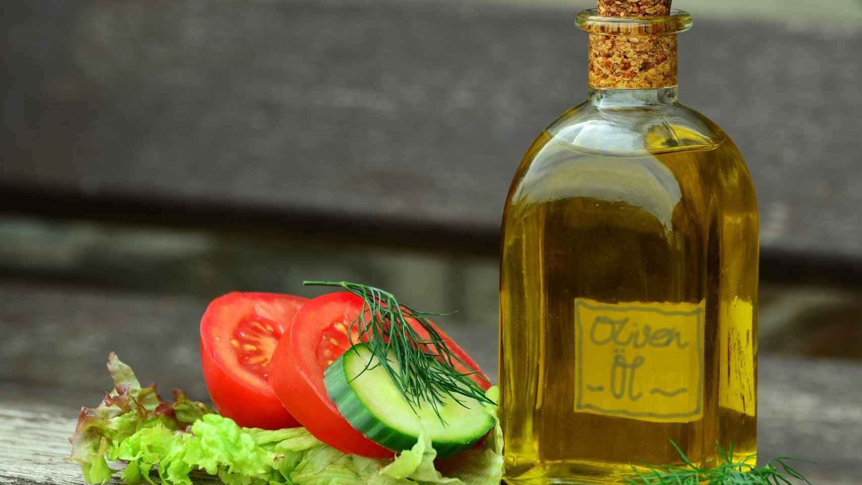 El aceite de oliva está siempre presente en nuestra dieta