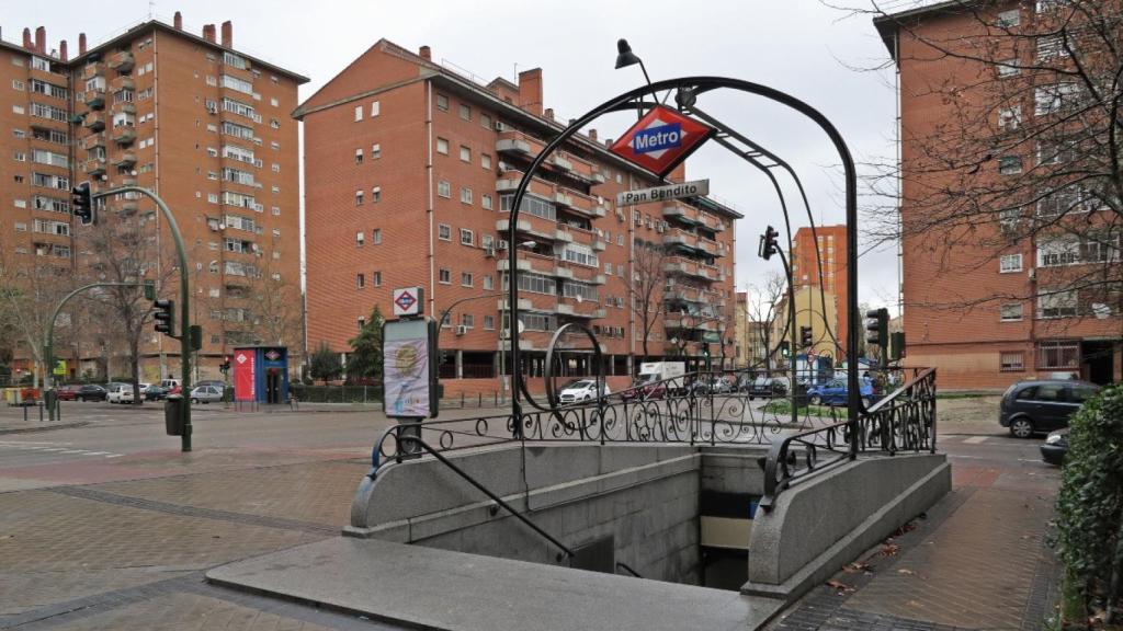 La parada de metro de Pan Bendito.