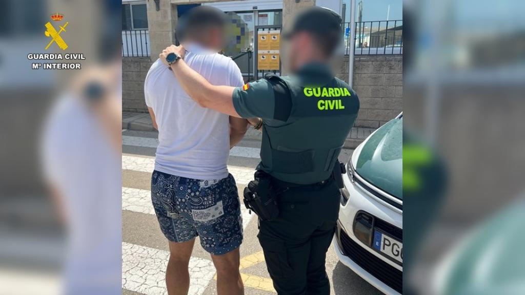 Uno de los detenidos en Calpe por la Guardia Civil.