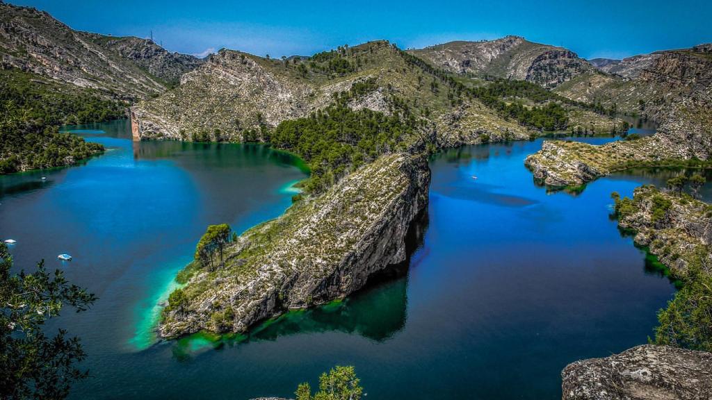 Las espectaculares playas del embalse de Bolarque en Guadalajara