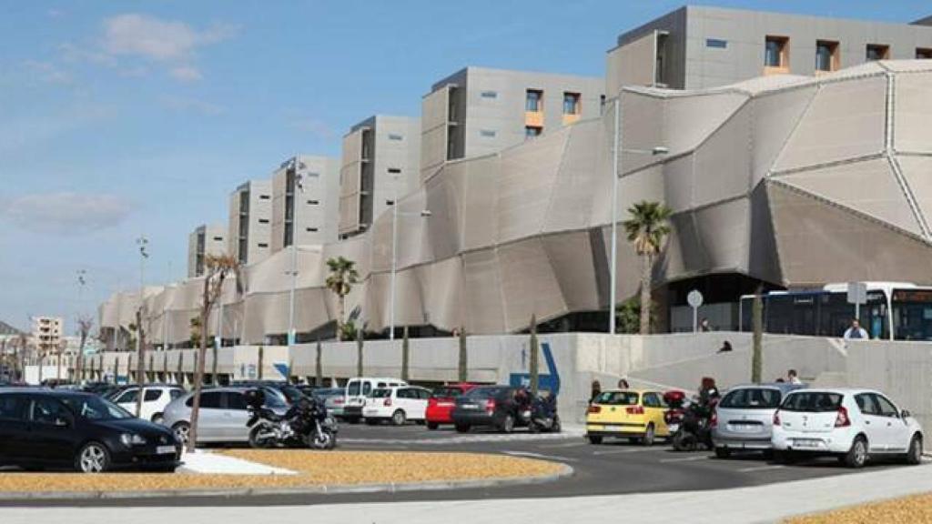 El Hospital Santa Lucía de Cartagena donde ingresó el agricultor afectado por un supuesto golpe de calor.