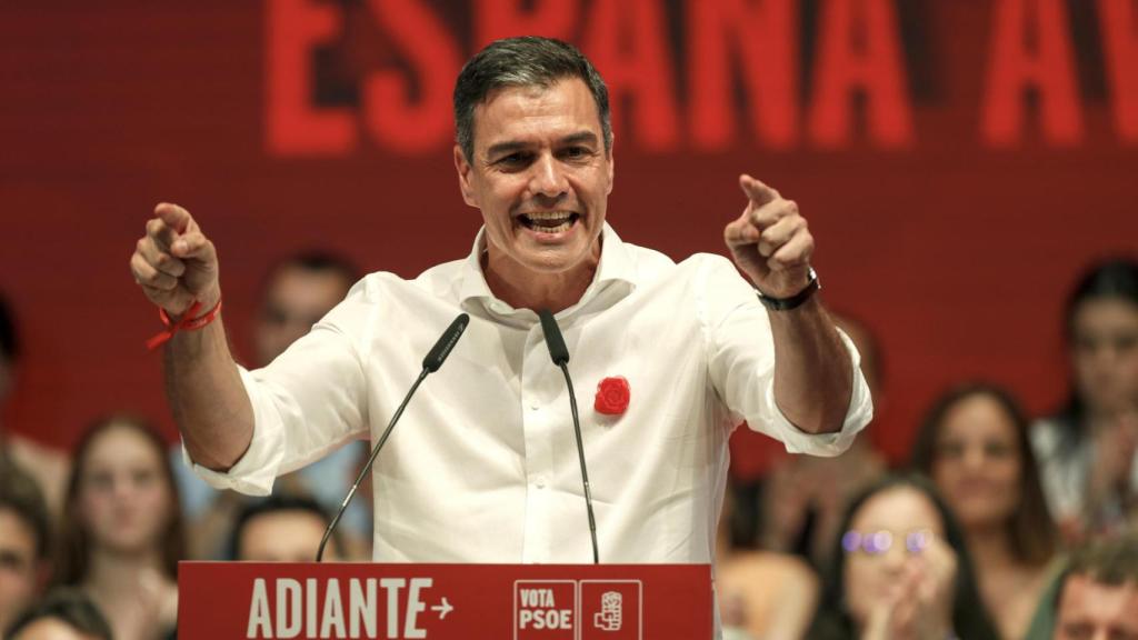 El presidente del Gobierno, Pedro Sánchez, este jueves en un mitin en Lugo.