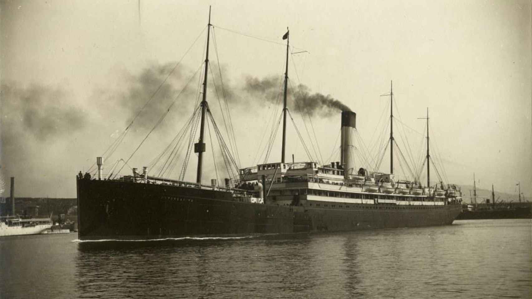 Un barco del Bibby Line Group durante la Primera Guerra Mundial (1914-1918).