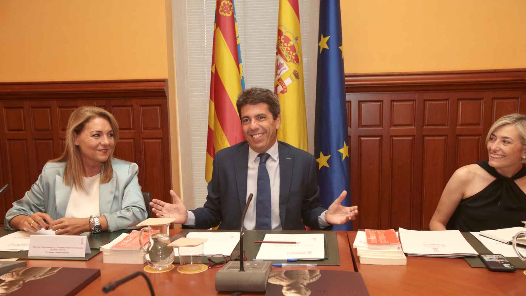 Primer pleno del Consell de Carlos Mazón (PP-Vox) en el Marq de Alicante.