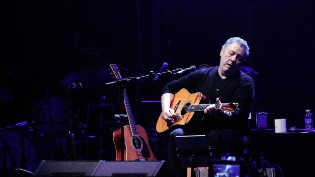 El vocalista de la banda Revolver, Carlos Goñi, en una de las actuaciones del grupo.