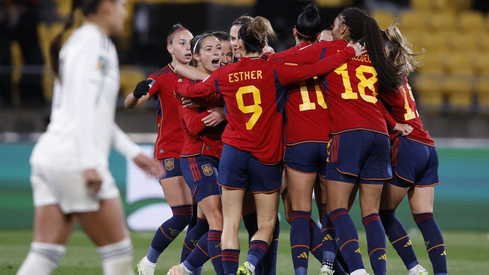 España celebra un gol ante Costa Rica en su debut en el Mundial femenino