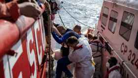 Rescate de migrantes por parte del 'Ocean Viking'.