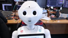 El robot Copito, la estrella de Cartif para la atención de personas mayores