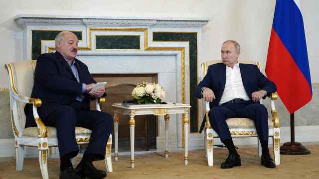 El presidente de Bielorrusia, Aleksandr Lukashenko, durante su reunión con el presidente de Rusia, Vladímir Putin.