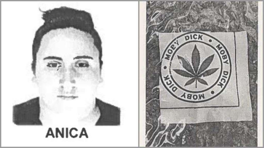 Anica, en una imagen del atestado de la Udyco, junto a uno de los envíos de marihuana intervenidos.