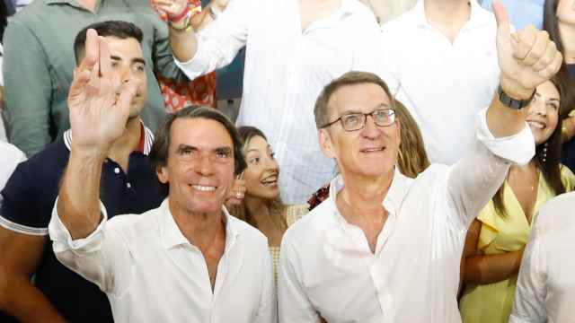 Aznar y Feijóo, durante un mitin en la campaña del 23-J.