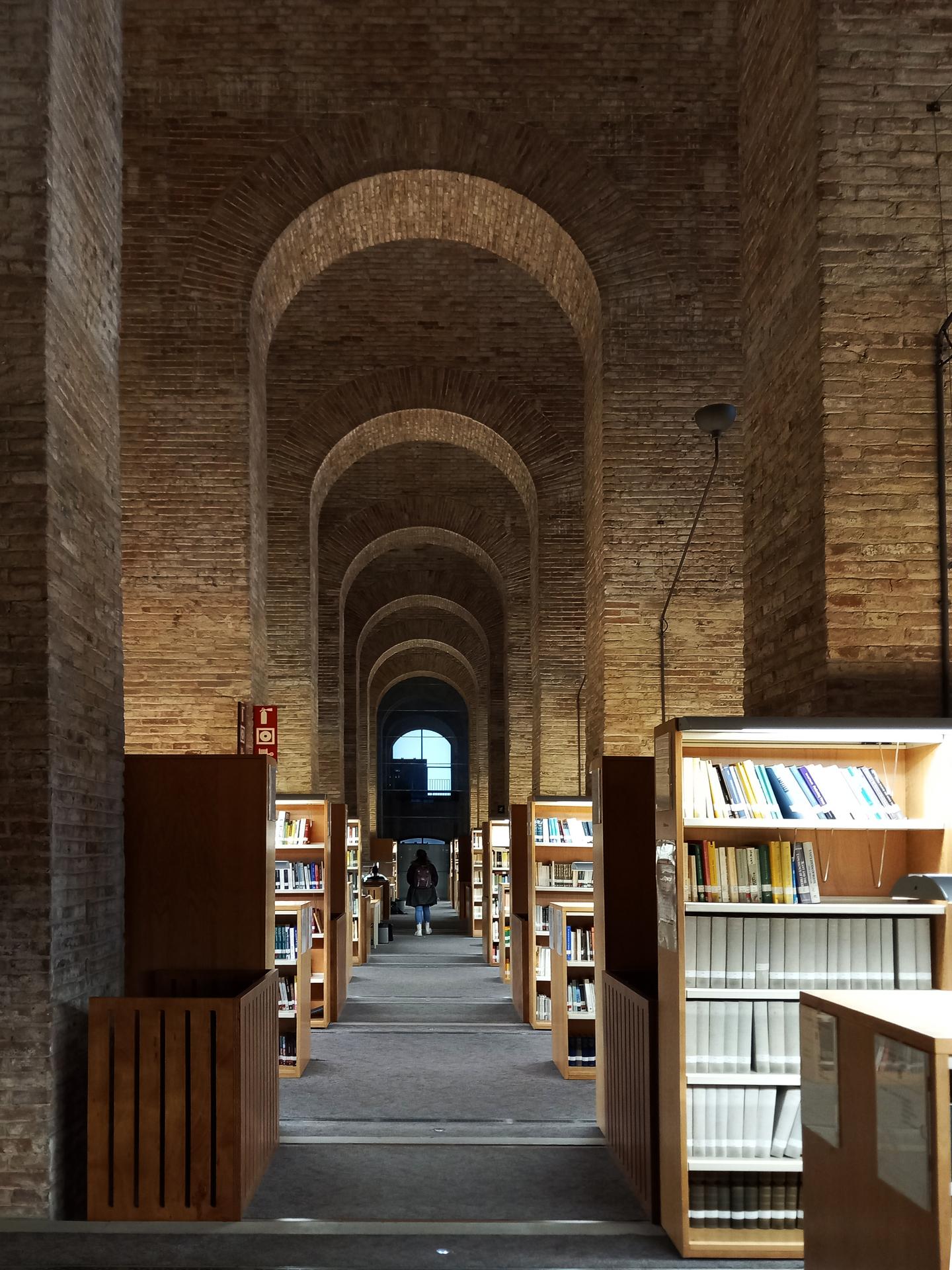 Biblioteca Dipòsit de les aigües, Barcelona. Foto: Nuria Prieto