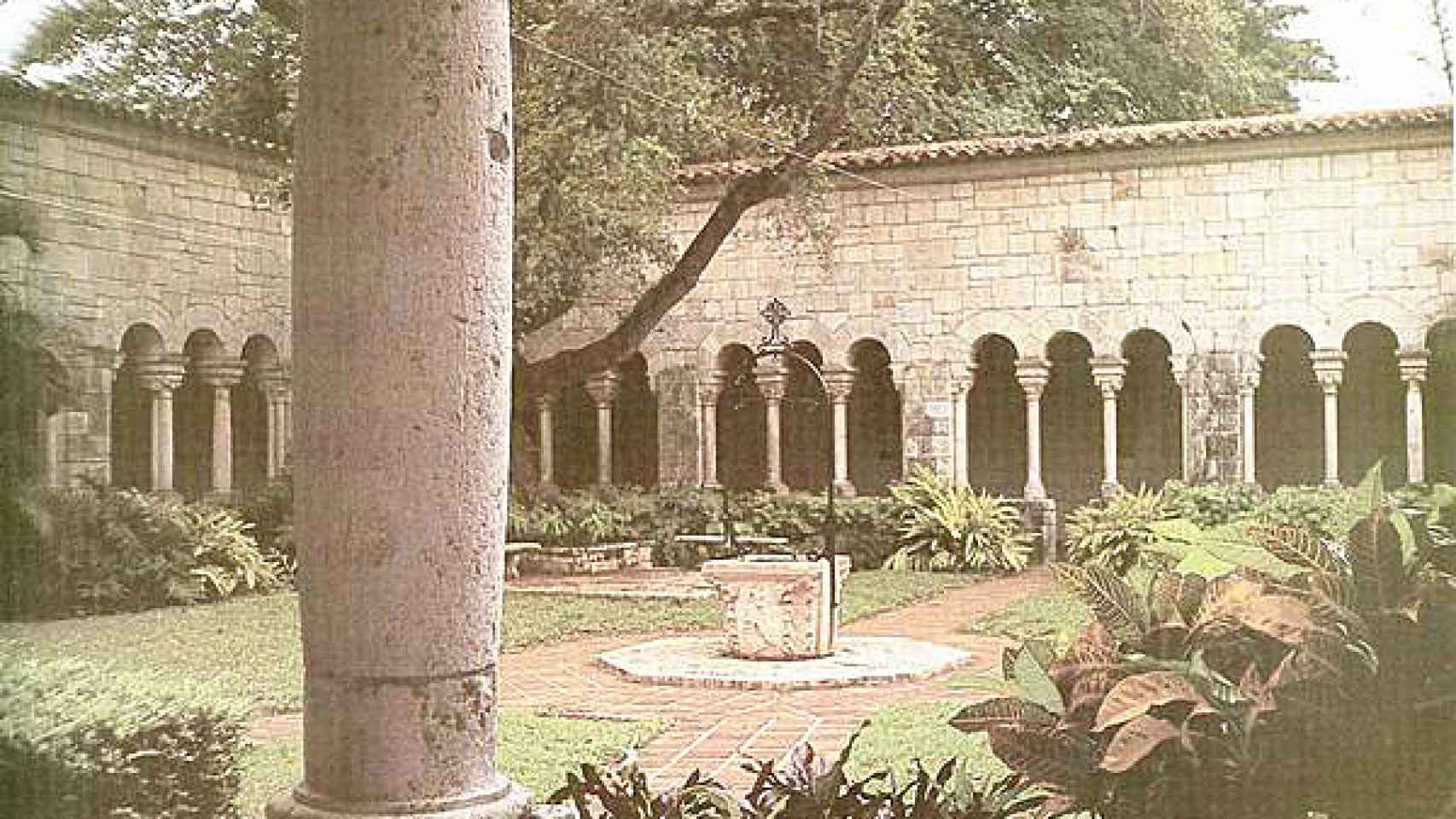 El Claustro del Monasterio de Santa María de Sacramenia en Miami