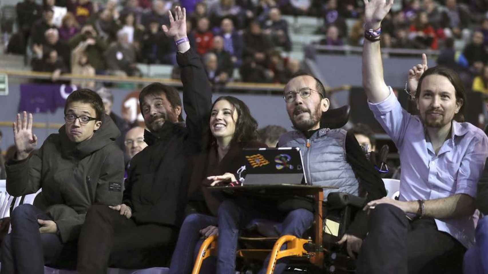 Pablo Echenique, junto a Pablo Iglesias, Irene Montero, Rafael Mayoral e Íñigo Errejón en 2017