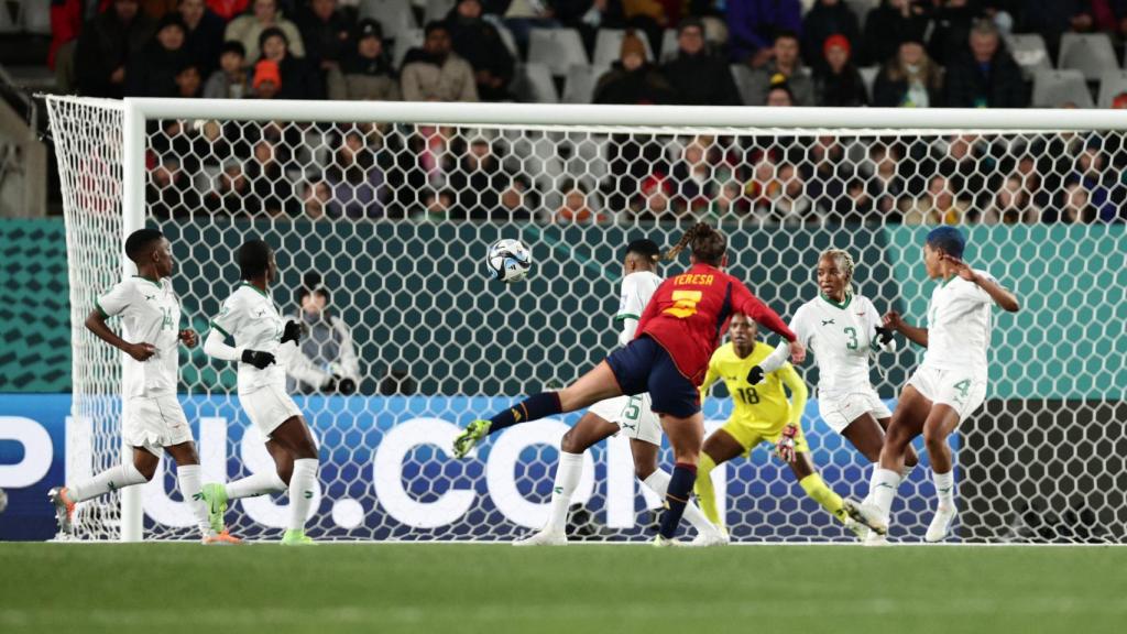 Gol de Teresa Abelleira durante el España - Zambia