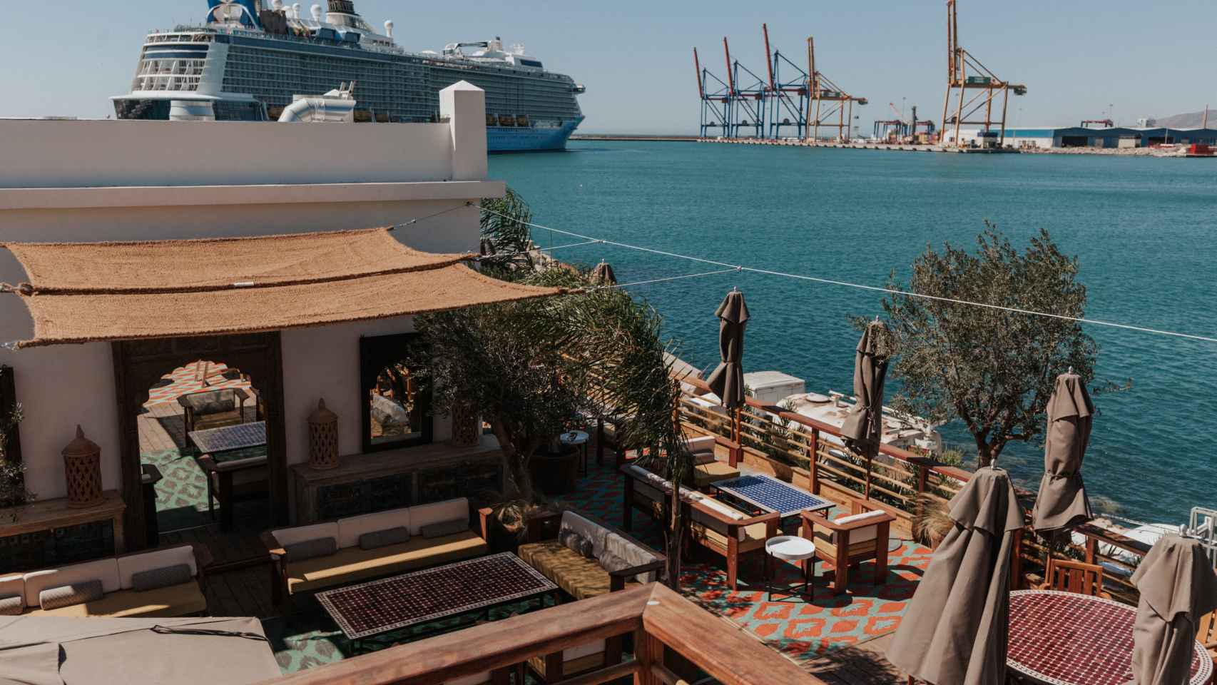 Así es el nuevo restaurante Casa de Botes del Grupo Trocadero en el puerto de Málaga
