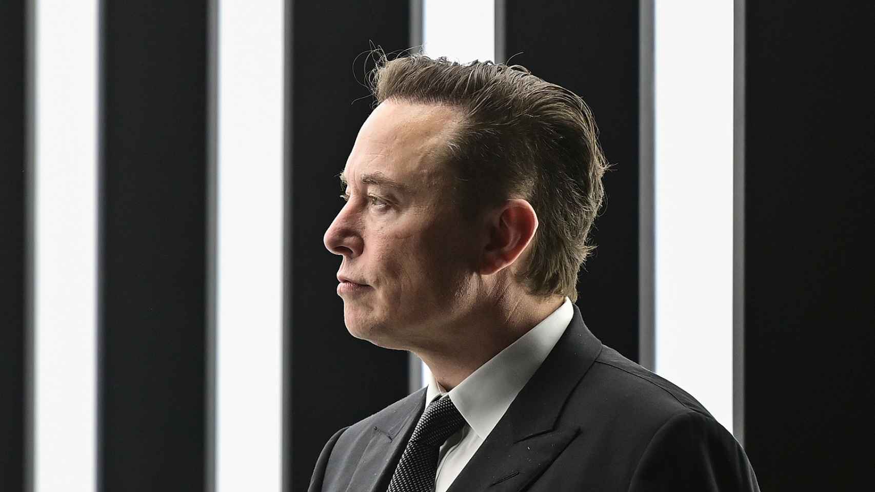Elon Musk, CEO de Tesla, una compañía que venderá cerca de dos millones de eléctricos en 2023.