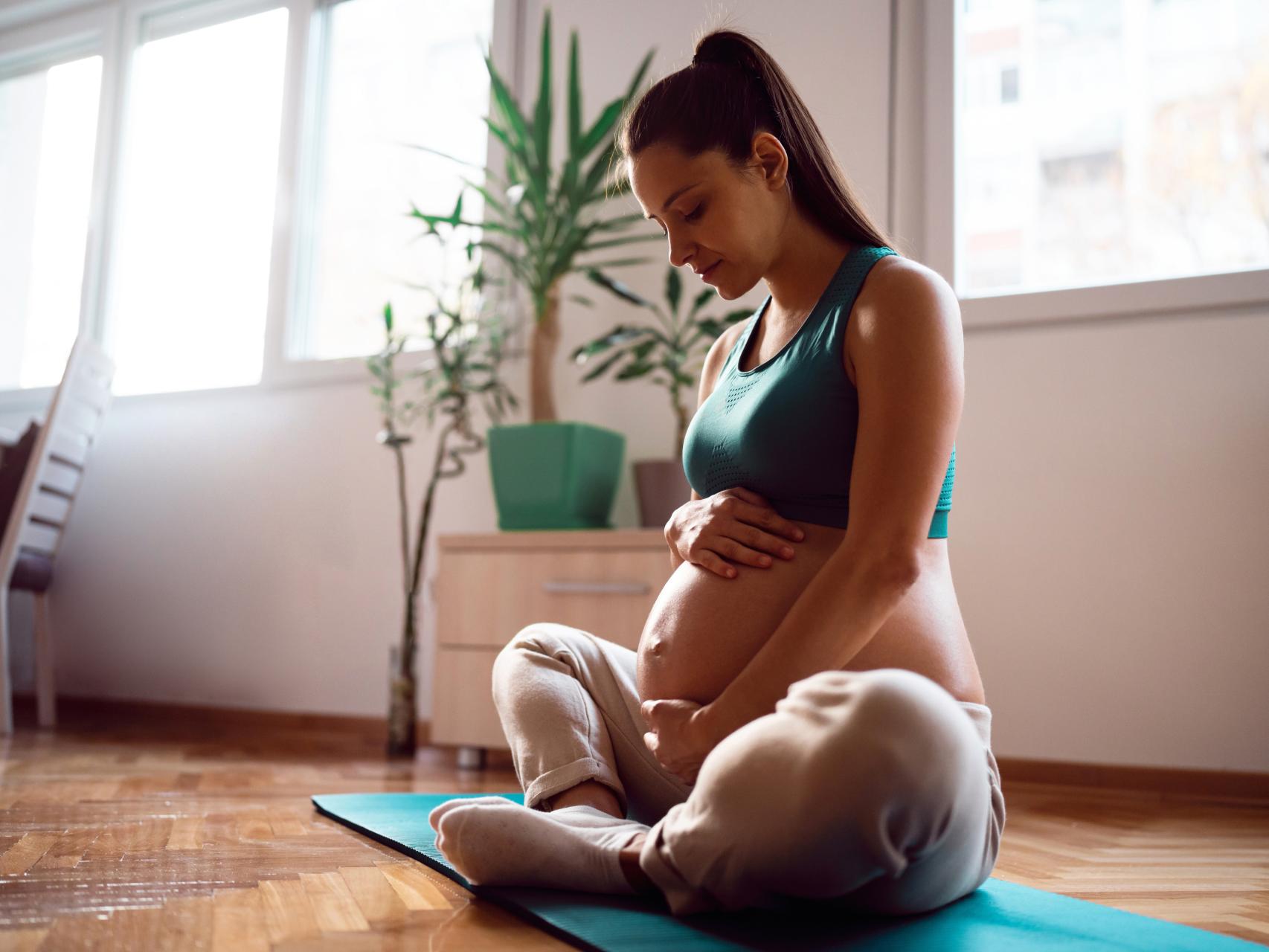 TOP LARGO ECO DEPORTIVO PARA MUJER IDEAL PARA HACER YOGA