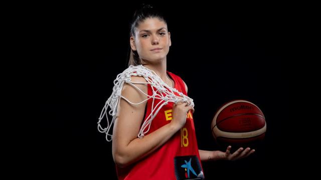 Elena Moreno con la selección española U19