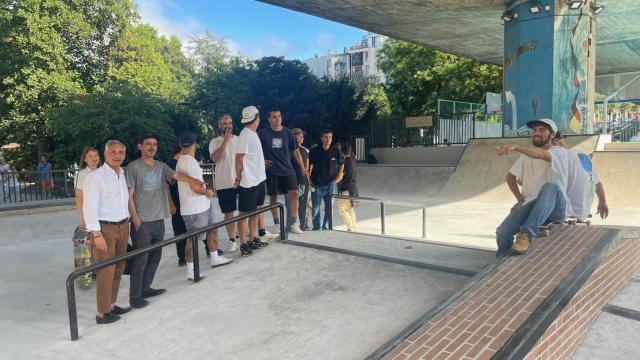 Colectivo de ‘skaters’  concentrados en la pista de José Toubes.