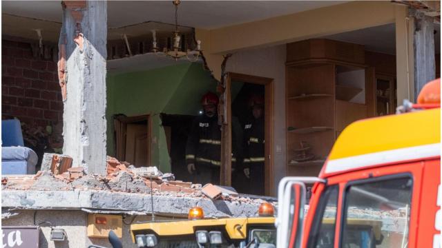 Imagen del edificio tras la explosión en Ordes