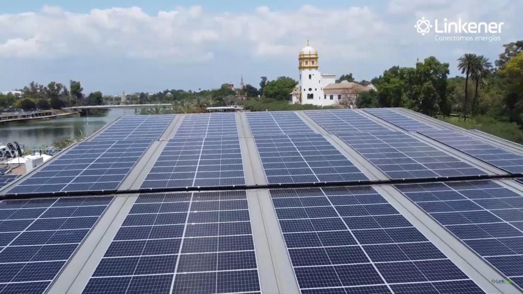 Instalación fotovoltaica de Linkener en el Acuario Sevilla.