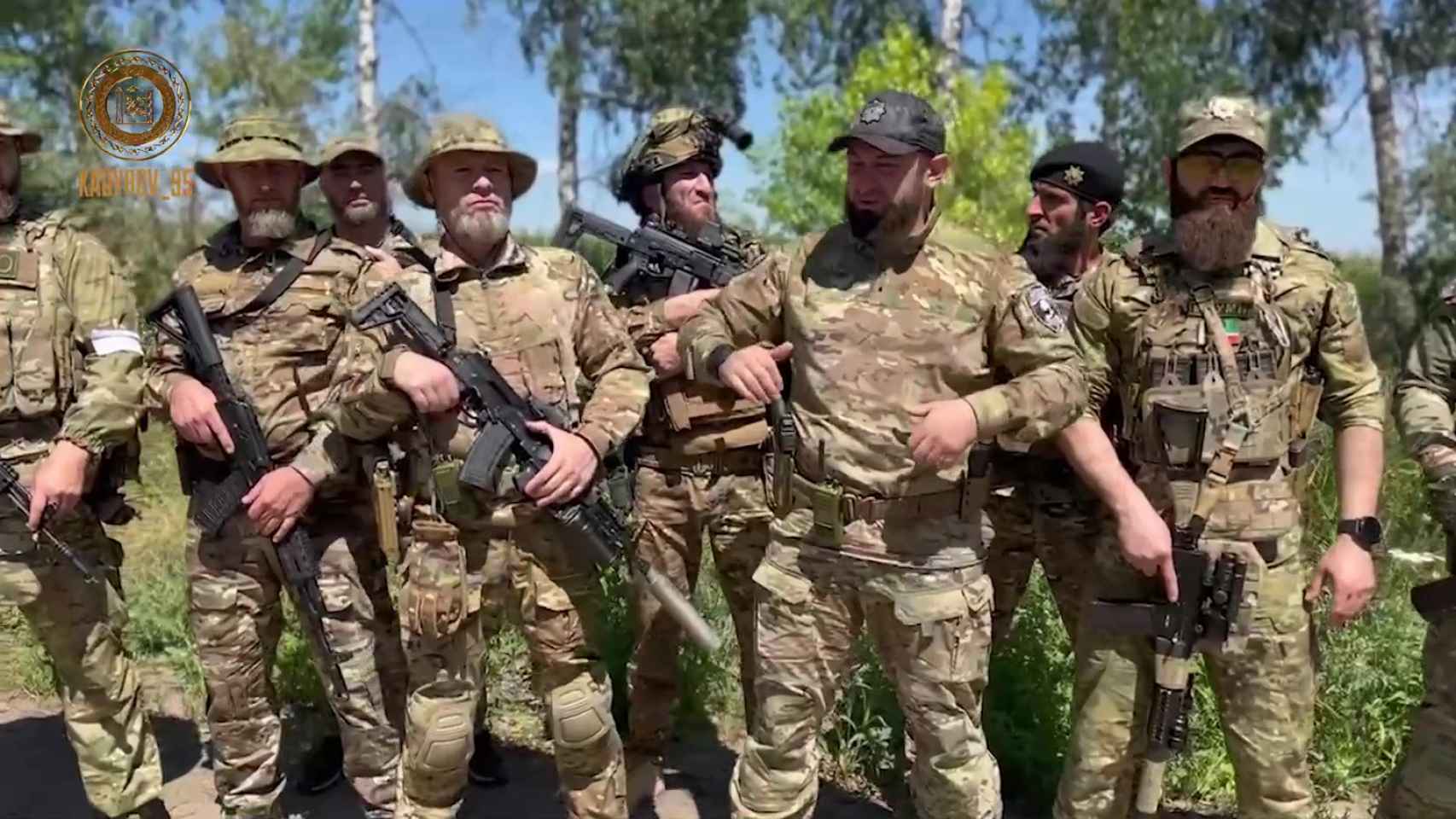 Un grupo de soldados chechenos. Miembros de estas fuerzas violan a militares rusos.