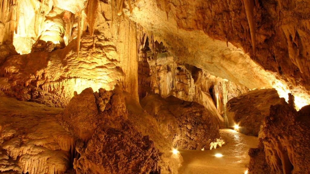 Grutas de Cristal de Molinos (Teruel)