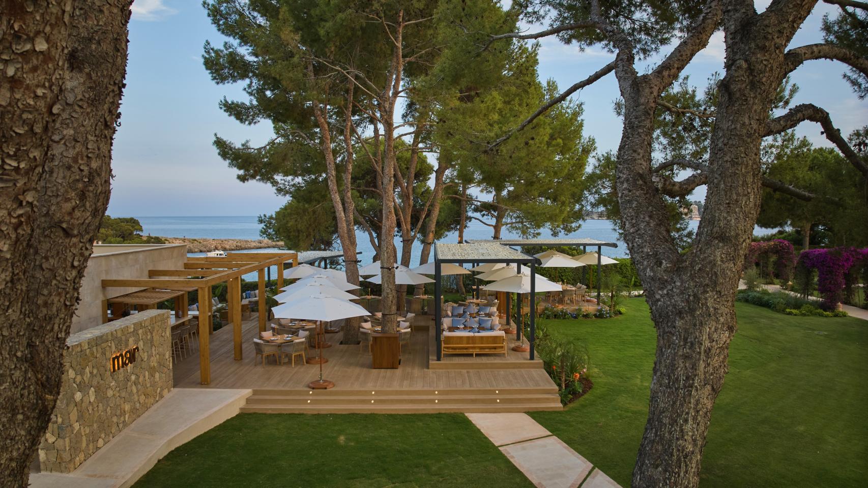 Mar Sea Club: la nueva terraza de Mallorca con piscina, vistas al mar y el mejor producto local.