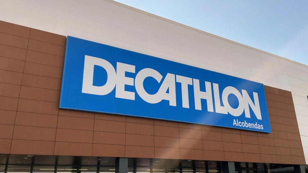 Fachada de Decathlon.