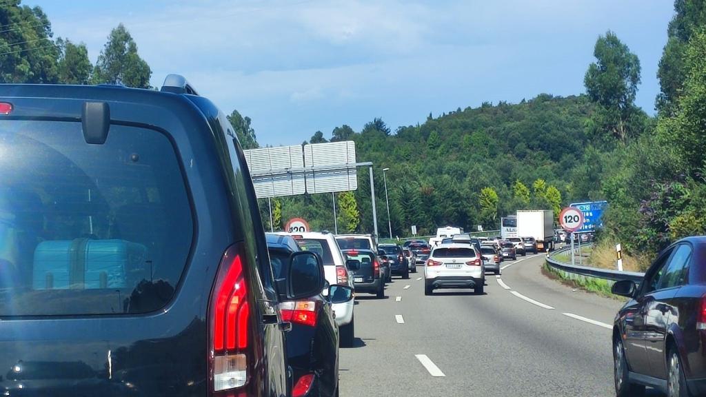 Imagen de las carreteras asturianas en plena 'Operación salida'.