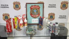 Los frascos del ciudadano español requisados por la Policía Federal brasileña.