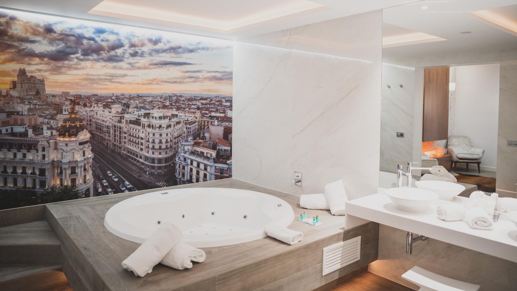 Baño de la suite de Madrid al Cielo.