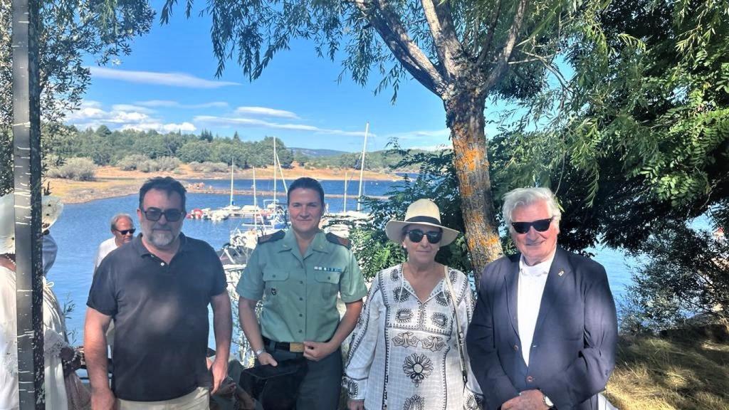 Félix de Esteban (CHD), Sargento primero Guardia Civil-Vinuesa, María Jesús Lafuente (CHD) y Luis O´Connor