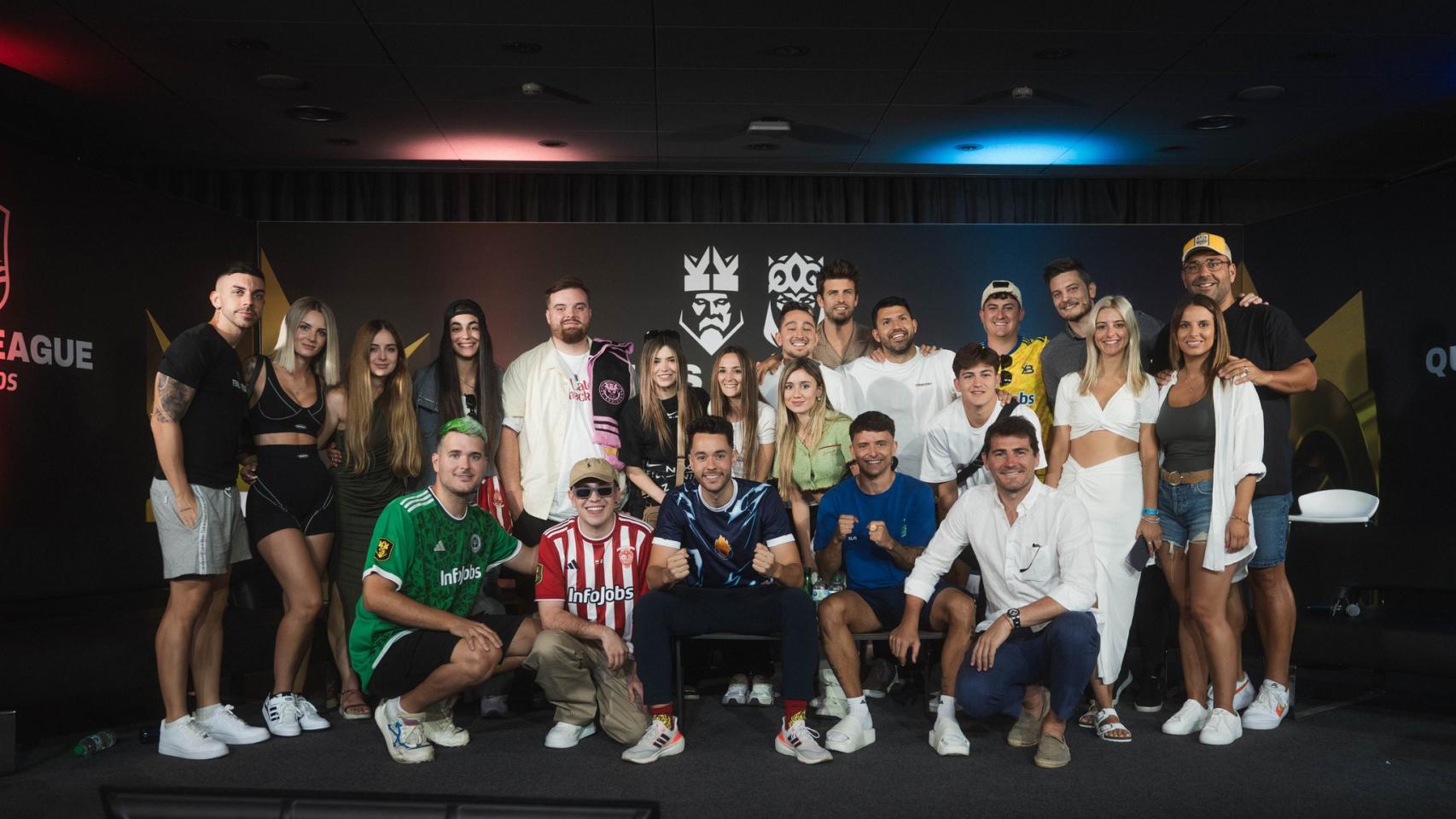 Gerard Piqué junto a los presidentes de los equipos de la Kings y la Queens League