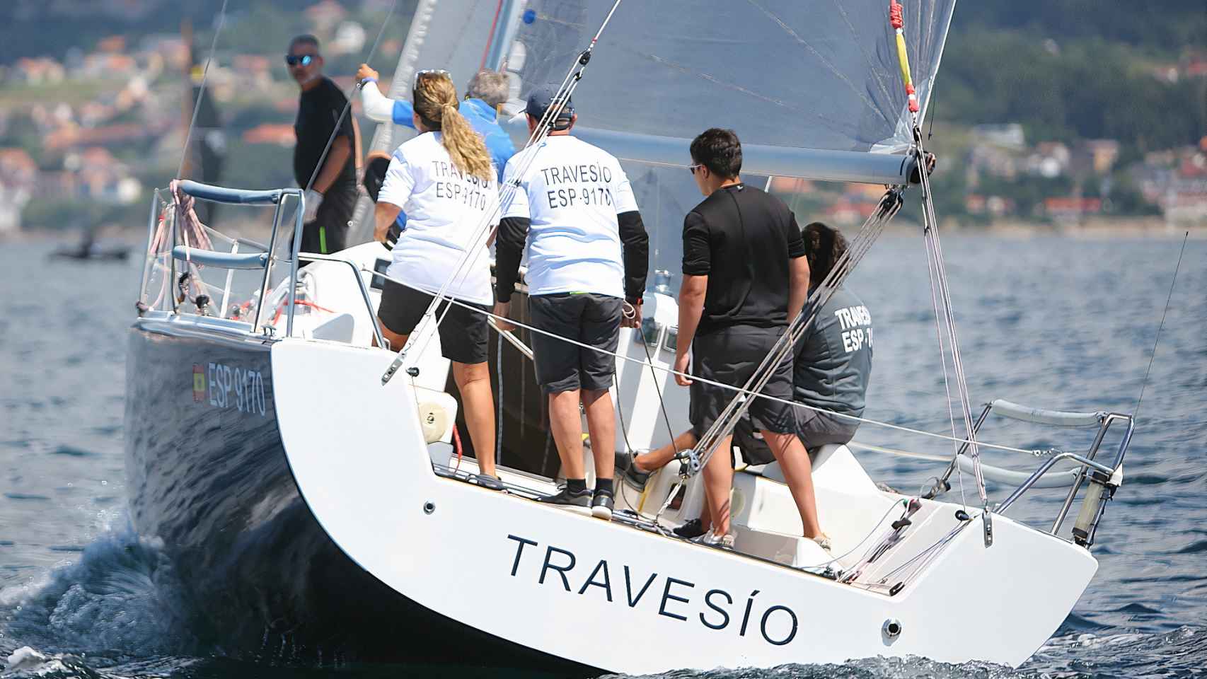 Participantes en la prueba a bordo de una de las embarcaciones.