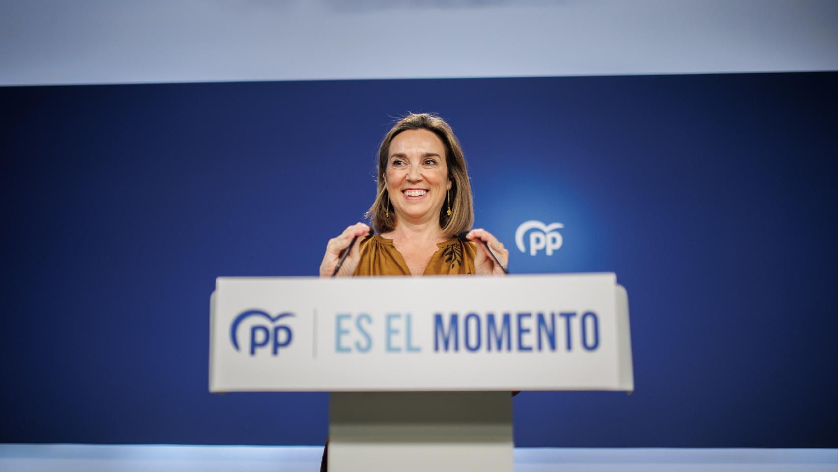 Cuca Gamarra, secretaria general del PP, ofrece una rueda de prensa este lunes en Génova.