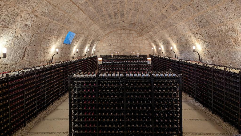 La bodega de Refectorio es una de las más espectaculares que uno puede encontrar en un restaurante