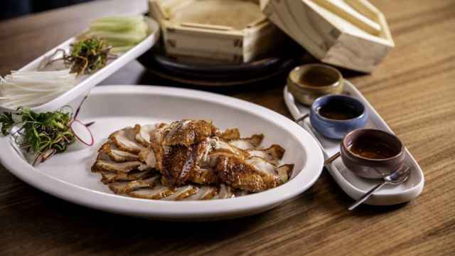 Abre 'Pato Salvaje' en Madrid, el nuevo restaurante chino especializado en pato laqueado.