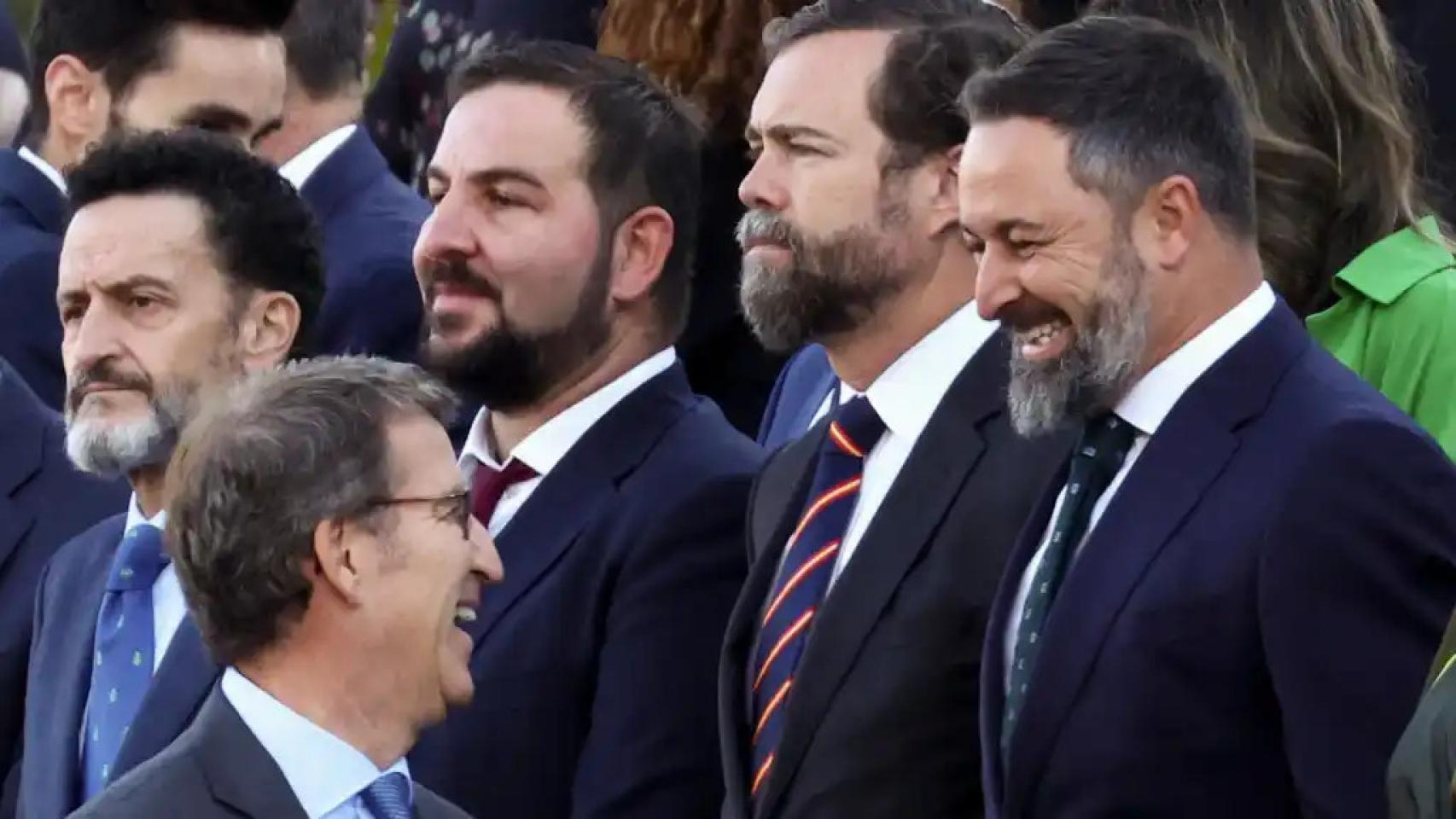 Alberto Núñez Feijóo y Santiago Abascal, en el desfile del 12 de octubre de 2022.