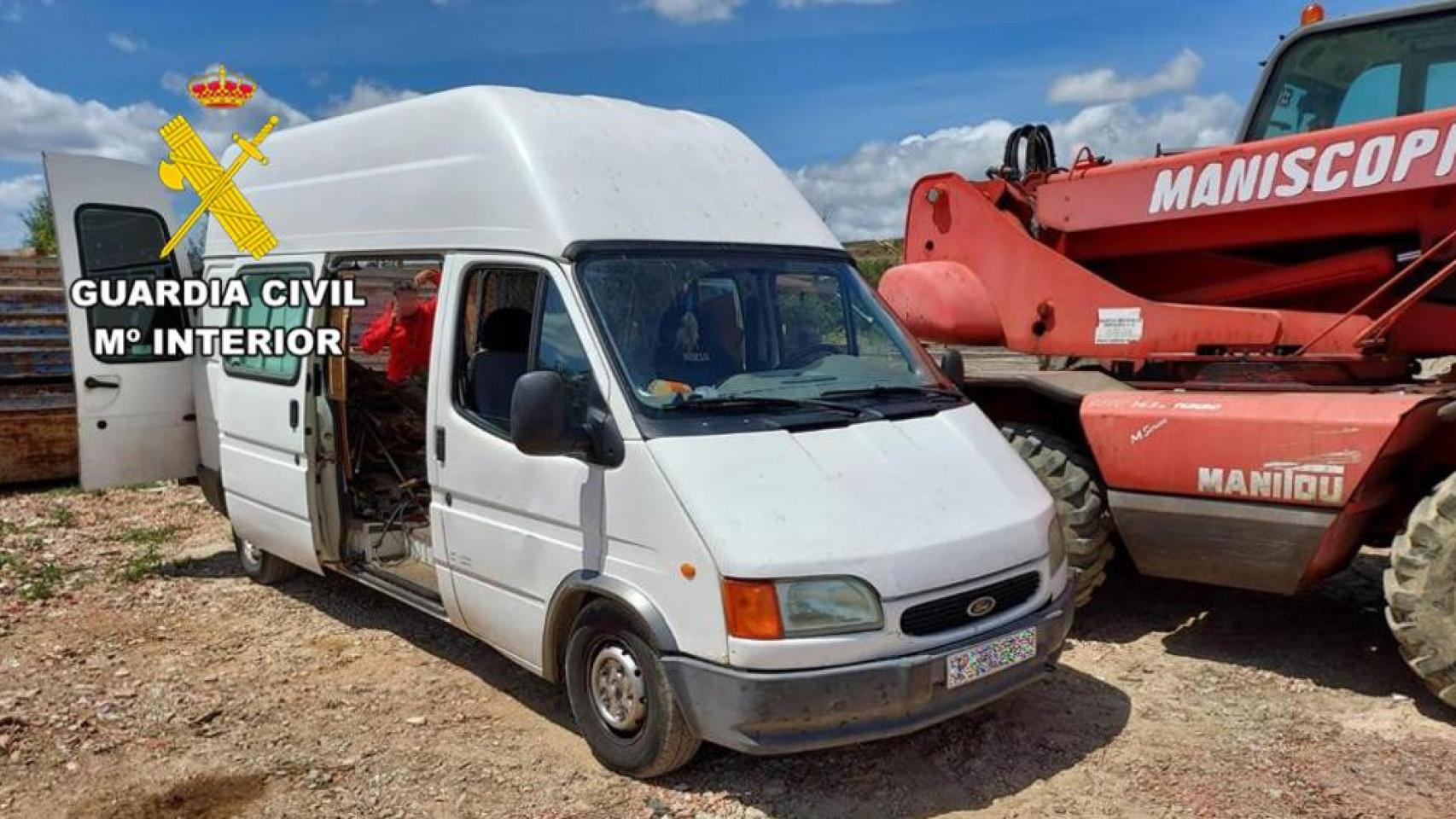 Furgoneta donde iban los materiales robados