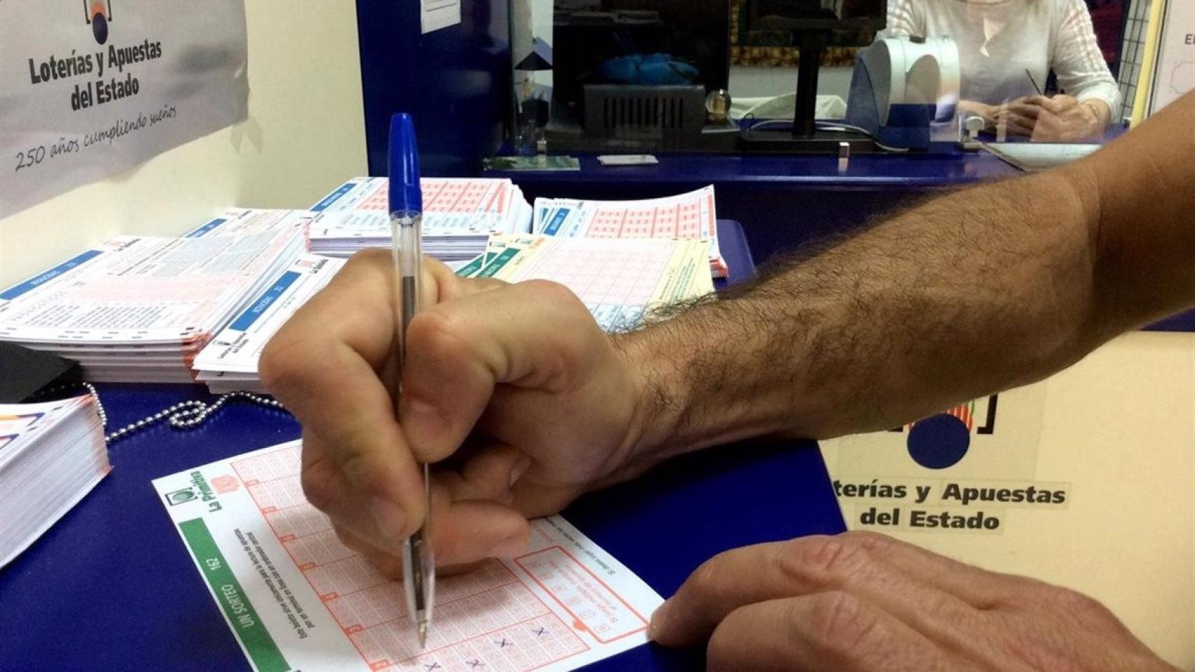 Un acertante de un pueblo de León gana casi 60.000 euros con la Primitiva