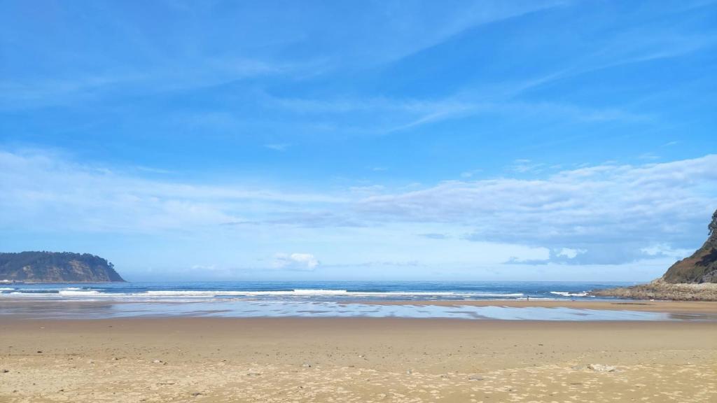 Playa de Rodiles, en Asturias.