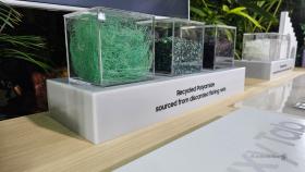 Muestras del proceso de uso de materiales reciclados de Samsung