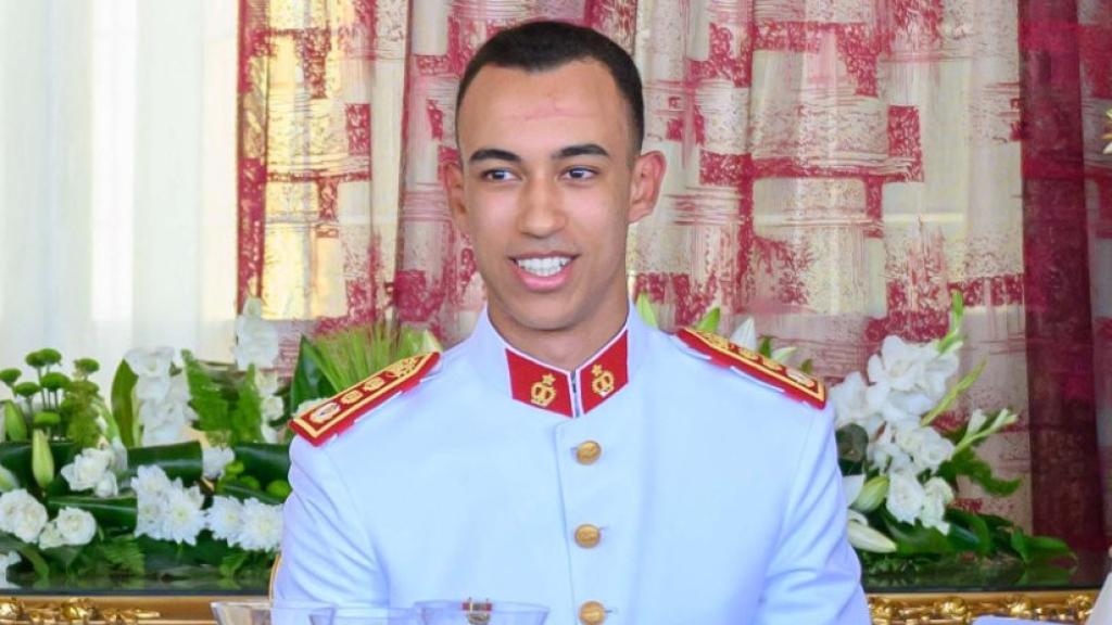 El príncipe Moulay Hassan en Tetúan presidiendo un almuerzo en nombre del rey Mohamed VI el pasado lunes 31 de julio.