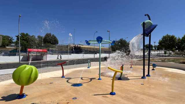 Conoce el parque infantil más refrescante de Madrid: un 'splashpad' que incluye chorros de agua